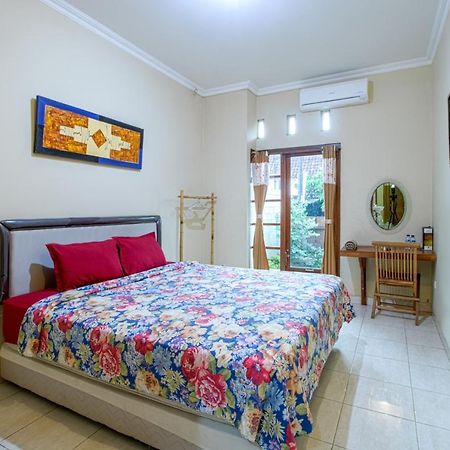 Ndalem Timoho Hotel Yogyakarta Exterior foto