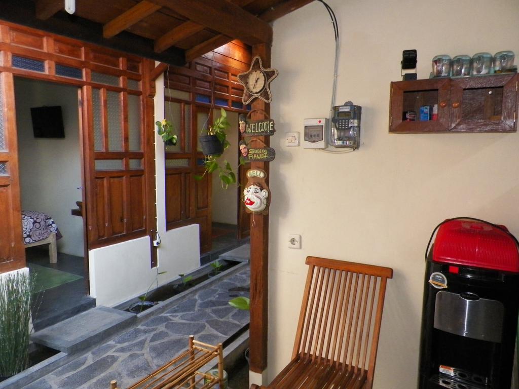 Ndalem Timoho Hotel Yogyakarta Exterior foto